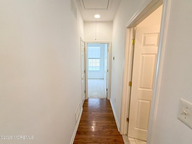 Welcome to this beautifully maintained EXPANDED Wentworth model! - photo 17