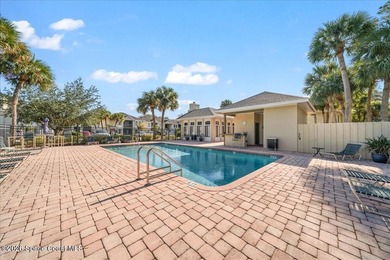 Beautifully renovated second-floor condominium in the desirable - photo 22