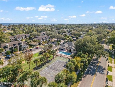 Beautifully renovated second-floor condominium in the desirable - photo 23