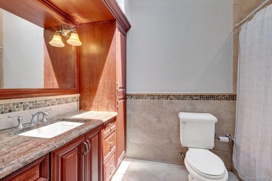 Ready for room to spread out? This generously proportioned - photo 24