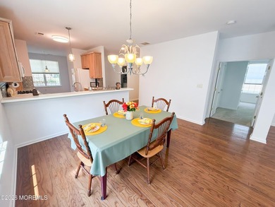 Welcome to this beautifully maintained EXPANDED Wentworth model! - photo 24