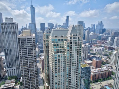 Experience refined & luxurious city living in this beautifully - photo 31
