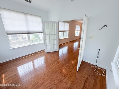 Welcome to this beautifully maintained EXPANDED Wentworth model! - photo 39