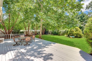 Ready for room to spread out? This generously proportioned - photo 40