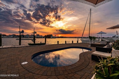 Waterfront Living at Its Finest in Green Island! Wake up every - photo 5