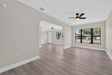 Welcome to this beautifully renovated 3-bedroom, 2-bathroom home - photo 3