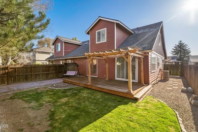 Welcome to this beautifully maintained townhouse in a quiet - photo 5