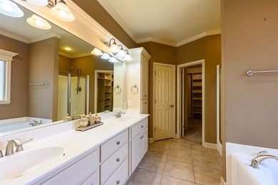 Perfectly maintained all-brick home in Gap Creek! Beautiful - photo 15