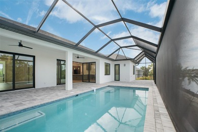 Some photos have been virtually staged. Welcome to this stunning - photo 3