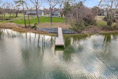 Enjoy effortless waterfront living on Greenvale Creek, just off - photo 3