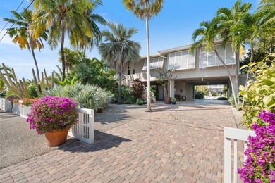 Welcome to one of Islamorada's finest homes! Located in Venetian - photo 1
