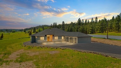 Experience an exceptional lifestyle in this stunning new - photo 1