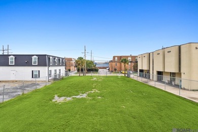 LOCATION, LOCATION, LOCATION!! Fully cleared lot in Fat City - photo 3