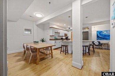 Exceptionally maintained and perfectly situated in an unbeatable - photo 15