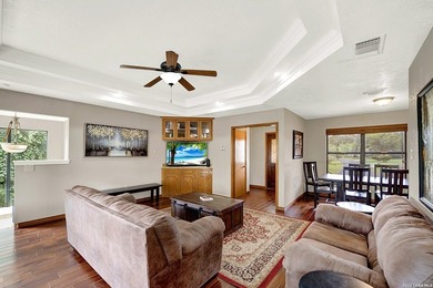 Fully furnished, new covered waterfront deck, fresh exterior - photo 15