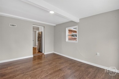 Welcome to this beautifully renovated 3-bedroom, 1-bath ranch - photo 16