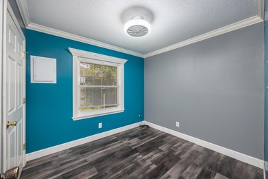 Charming 3-bedroom, 2-bath home in Wynnehaven Beach Estates! - photo 17