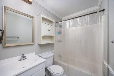 Charming 3-bedroom, 2-bath home in Wynnehaven Beach Estates! - photo 24