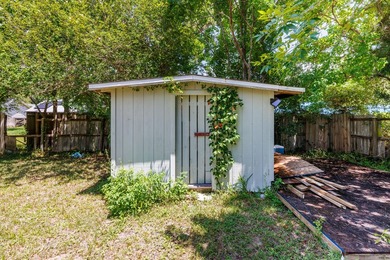 Charming 3-bedroom, 2-bath home in Wynnehaven Beach Estates! - photo 28