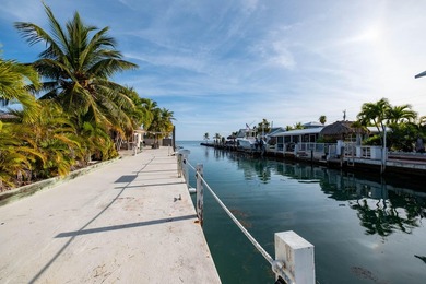Welcome to your dream waterfront retreat in the heart of the - photo 10