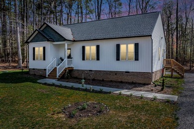 Welcome to this brand-new home offering effortless one-level - photo 2