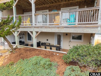 Exceptionally maintained and perfectly situated in an unbeatable - photo 32