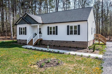 Welcome to this brand-new home offering effortless one-level - photo 3