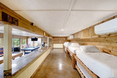 Fully furnished, new covered waterfront deck, fresh exterior - photo 36