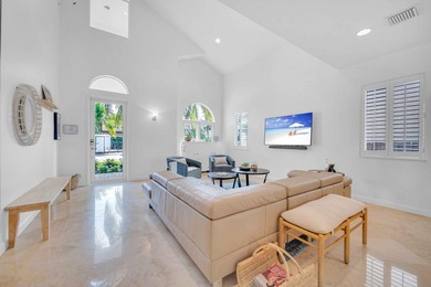 Nestled between Fort Lauderdale Beach and Hugh Taylor Birch - photo 7