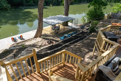 Fully furnished, new covered waterfront deck, fresh exterior - photo 45