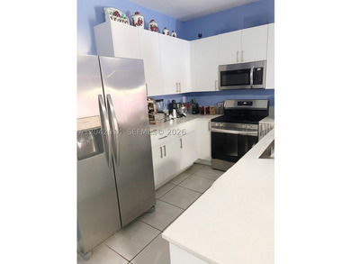 Experience ultimate tranquility, modern luxury, custom-built - photo 11