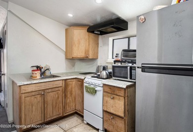 Welcome to a rare opportunity 3Bed and 3Bath and rental income! - photo 15