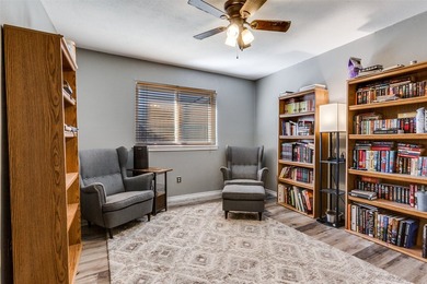 Located minutes from Sherrill Park Golf Course, this remodeled - photo 19