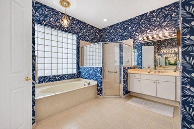 Welcome to this charming 3-bedroom, 2.5-bathroom single-story - photo 19