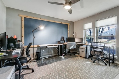 Located minutes from Sherrill Park Golf Course, this remodeled - photo 22
