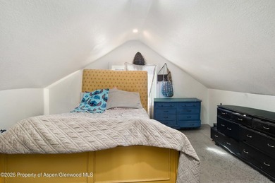 Welcome to a rare opportunity 3Bed and 3Bath and rental income! - photo 23