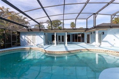 Gorgeous Expansive Pool Home located in Sun N Lakes of Sebring's - photo 4