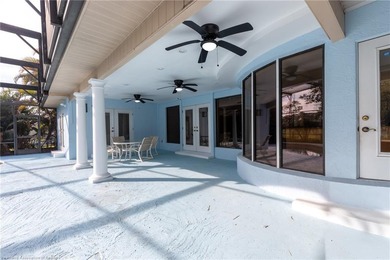 Gorgeous Expansive Pool Home located in Sun N Lakes of Sebring's - photo 5