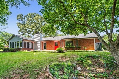 A great opportunity to own a home in the desirable community of - photo 27