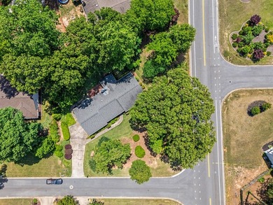 A great opportunity to own a home in the desirable community of - photo 30