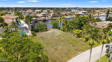 Great waterfront lot offering direct Gulf access with no bridges - photo 1