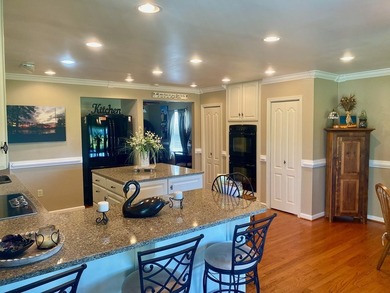 Immaculate waterfront house on protected Gardner Creek, 1/4 mile - photo 8