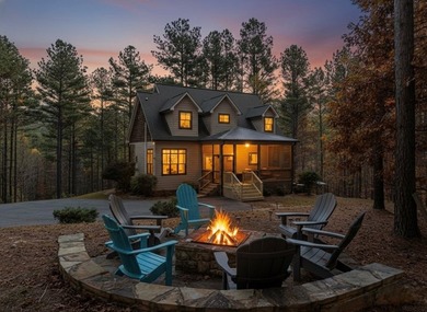Stunning Craftsman Farmhouse in the Gated Community of Thirteen - photo 2