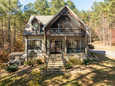 Stunning Craftsman Farmhouse in the Gated Community of Thirteen - photo 6