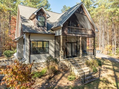 Stunning Craftsman Farmhouse in the Gated Community of Thirteen - photo 7