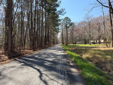 LARGE ACREAGE PARCEL WITH NO RESTRICTIONS - JUST MINUTES TO THE - photo 2
