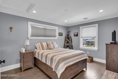 Welcome to this stunning 4-bedroom, 3 1/2-bath waterfront home - photo 15
