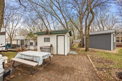 Check out this 2-bed, 1-bath camper overlooking Cokato Lake - photo 18