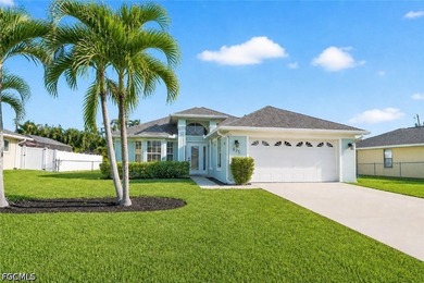 Meticulously maintained, turnkey home not in a flood zone. Major - photo 1