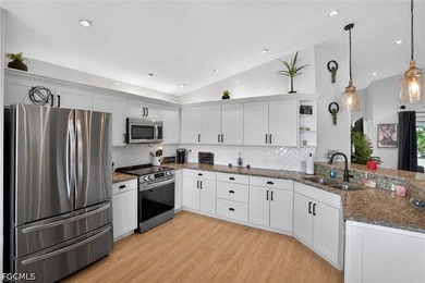 Meticulously maintained, turnkey home not in a flood zone. Major - photo 4